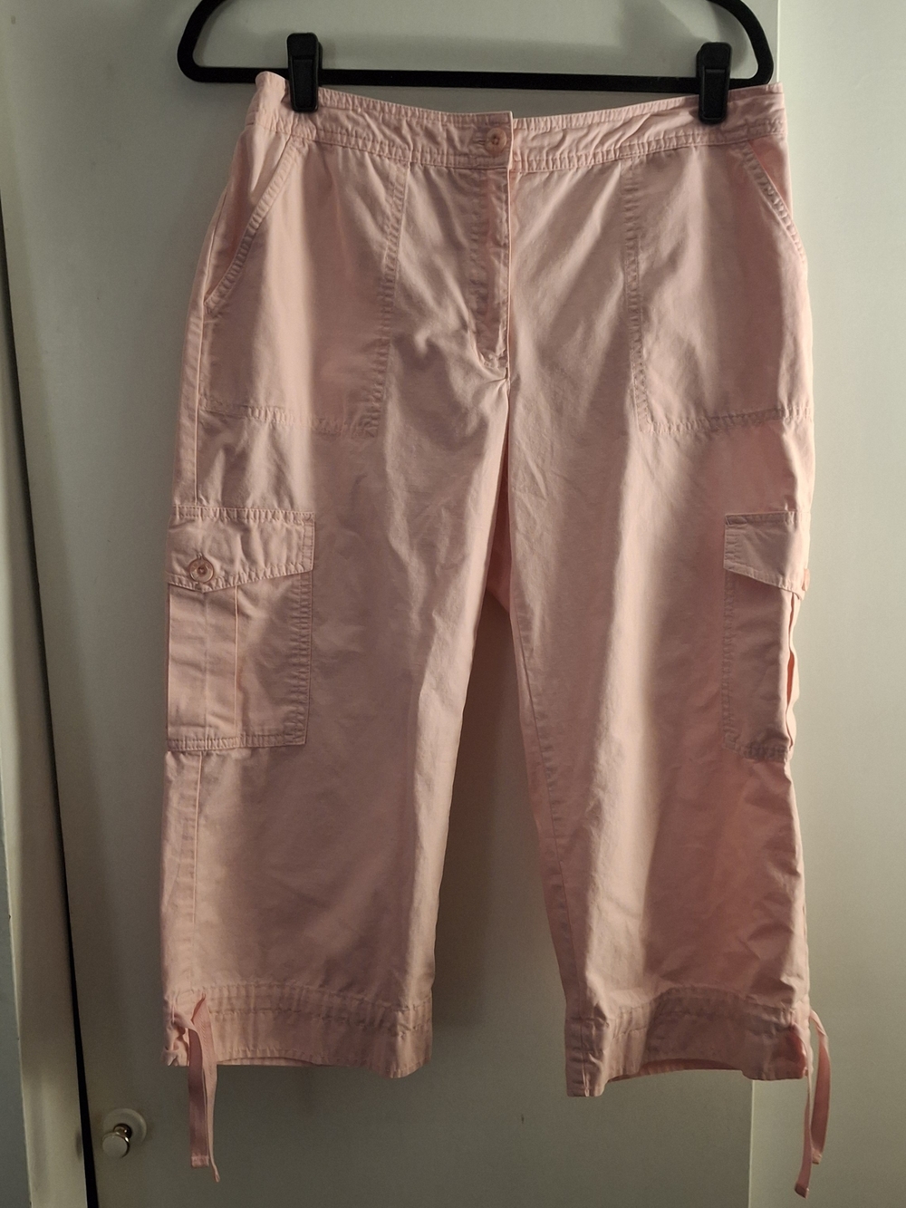 IZOD Women’s Pink Cargo Capris Pants